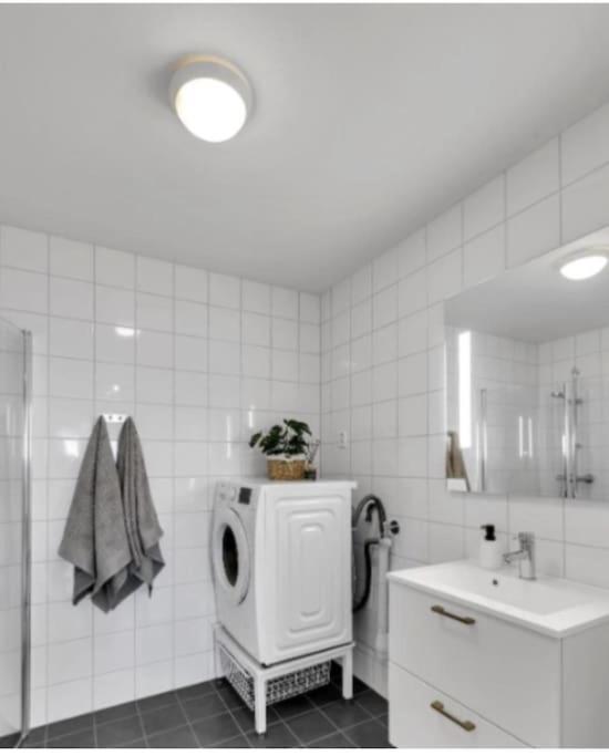 Moderne Hybel Naer Naturen - Gratis Parkering! Tromso Exterior photo